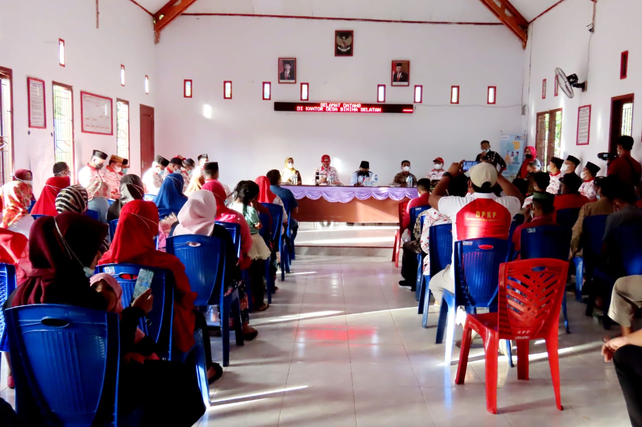 H2M Bersama Pasangan Bupati dan Wakil Bupati Berkah saat memberikan penyampaian di masyarakat.