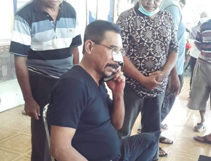 Mantan Bupati Boltim, Sehan Landjar, SH dalam kondisi perban di hidung.