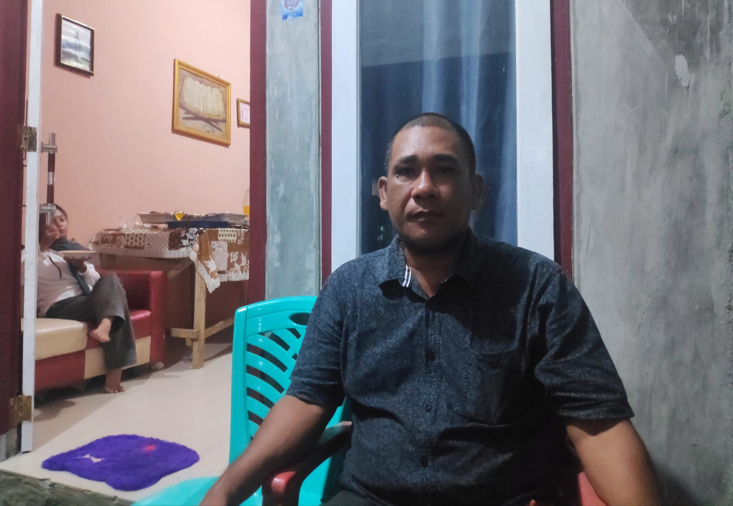 Lutfi Mokoagow, Kepala Desa atau Sangadi Nuangan Barat.
