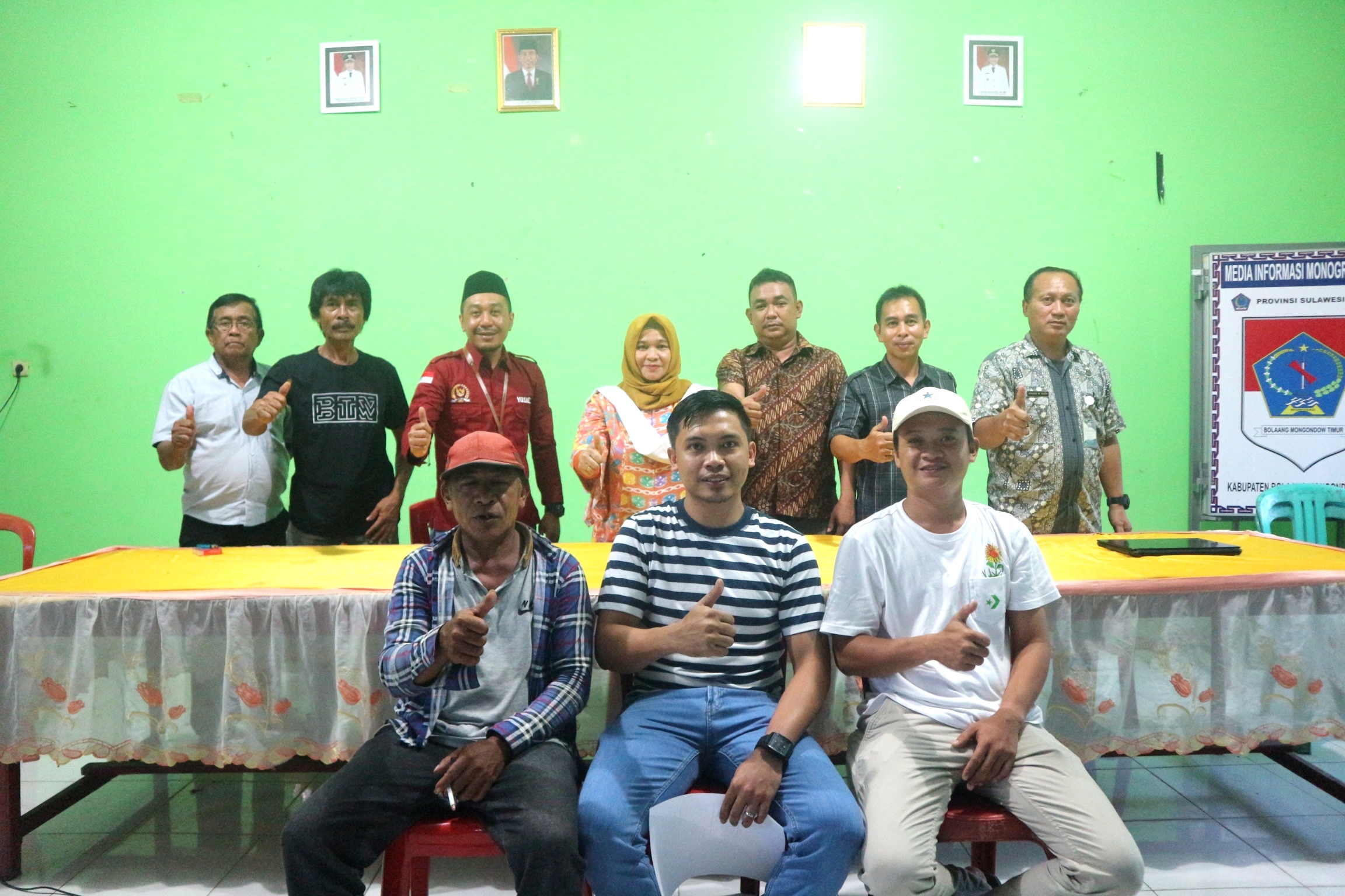 Tim Rumah Aspirasi, Camat bersama staf dan Sangadi serta KSB Pelaksana PISEW.