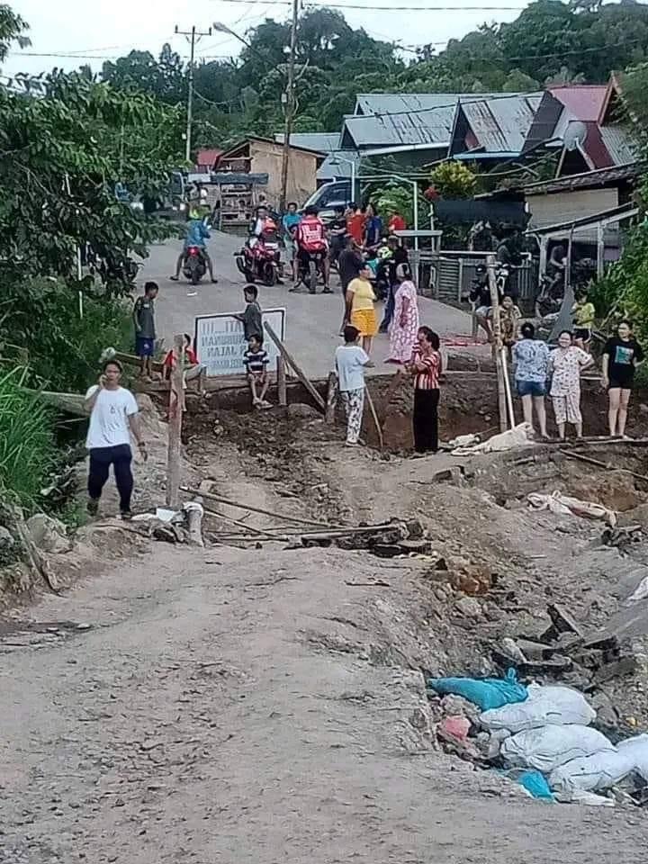 Doc; Kondisi Jalan di Desa Lanud, Kecamatan Modayag, Kabupaten Boltim, Sulawesi Utara.