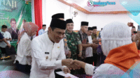 JCH-A Pelepasan Jamaah Calon Haji oleh Walikota Kotamobagu dr. Weny Gaib SpM.