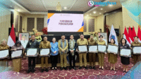 Pemerintah Kotamobagu berhasil meraih tiga penghargaan dalam bidang kependudukan dan pelayanan keluarga berencana.