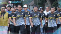 BHAYANGKARA-A Walikota dan Wakil Walikota dr. Weny Gaib dan Rendy Virgiawan Mangkat bersama Gubernur YSK mengikuti Jalan Sehat Polres Kotamobagu sebagai rangkaian HUT Bhayangkara.