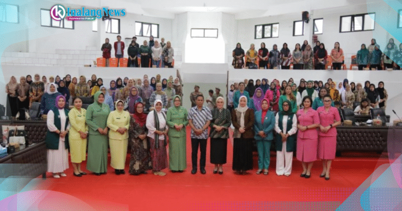 Walikota Weny dalam kegiatan Diskusi Publik PerempuanBerdaya Struktur Sosial