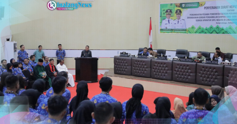 Walikota Weny saat penyerahan SK sekaligus pengambilan sumpah dan janji pppk 422 tenaga honorer.