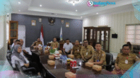 rakorinflasi Walikota Weny Gaib dan jajaran mengikuti rakor bersama Kemendagri dalam rangka pengendalian inflasi.