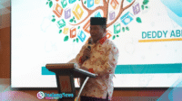 Wakil Bupati Bolsel, Dedd Abdul Hamid Wabup Deddy saat menhadiri sekaligus menutup Bimtek Peningkatan Kapasitas sangadi dan Perangkat Desa Bolsel.