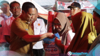 Penyerahan Banntuan Gubernur Sulut Bantuan Musibah Kebakaran Gubernur Sulut disalurkan Walikota Kotamobagu