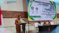 Launching Walikota Kotamobagu dr. Weny Gaib saat membuka Pelatihan Penggunaan Aplikasi Bidang Pendidikan dan Launching Program Prioritas Dinas Pendidikan Kota Kotamobagu