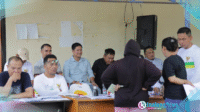 Wawali Rendy Mangkat saat menghadiri kegiatan pasar murah pemerintah di Desa Tabang
