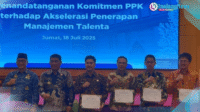 Penandatangan Komitmen Manajemen Talenta Walikota Kotamobagu Rendy Mangkat mewakili Pemerintah Kota