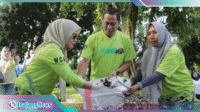 Walikota Kotamobagu, dr. Weny Gabi, bersama Isteri RIndah Gaib Mokoginta saat kegiatan Climate Day 2025