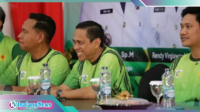 Pasangan "The WInner" Walikota Weny dan Wakil Walikota Rendy saat pelepasan Kontingen Kotamobagu Porprov 2025