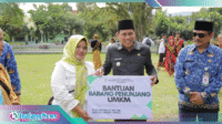 Penyerahan bantuan, 60 UMKM Kotamobagu oleh Walikota Weny