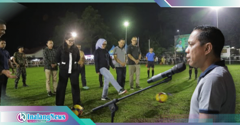 Pembukaan Walikota Cup Puteri 2025 oleh Walikota dr. Weny Gaib, di Lapangan Motoboi Besar